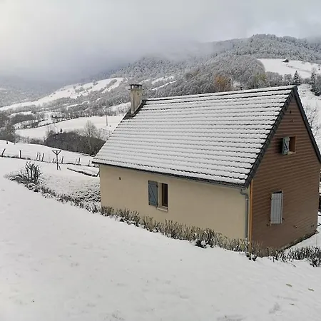 Gite Chaleureux Avec Cheminee Au Pied Du Puy Mary Saint-Paul-de-Salers Exterior photo